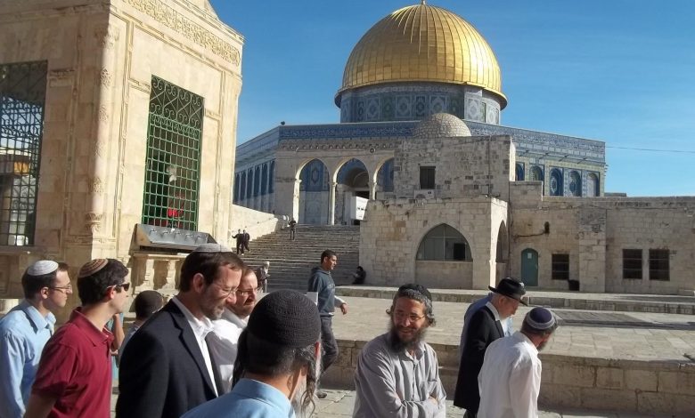 كبار الحاخامات يعتبرون تدنيس الأقصى "فريضة"! watan.com