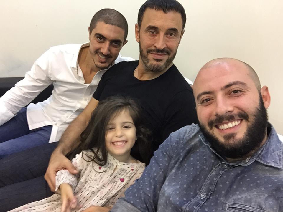 كاظم الساهر ينشر صورة أولاده وحفيدته watan.com