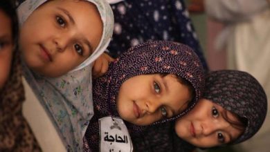 الطفلة لينا وصديقاتها watan.com