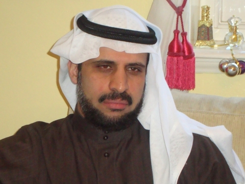 كساب العتيبي من معارض إلى مداح السلطات watan.com