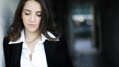 الصحافية لوسي هريش watan.com