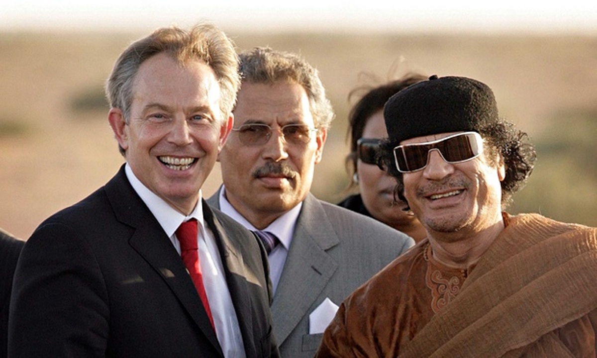 بلير والقذافي