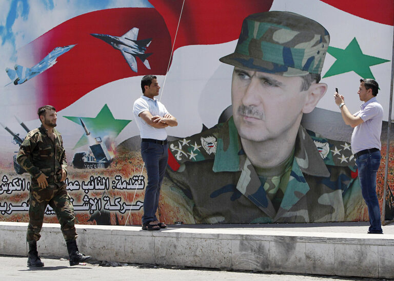 جدارية بشار الأسد watan.com