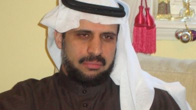 كساب العتيبي من معارض إلى مداح السلطات watan.com