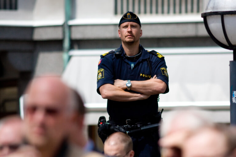 الشرطة السويدية watan.com
