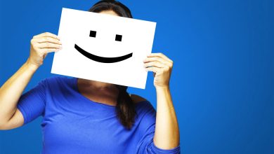 المصريون يعيشون في تعاسة بعهد السيسي watan.com