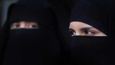 البرلمان المصري يبحث عن أصل النقاب watan.com