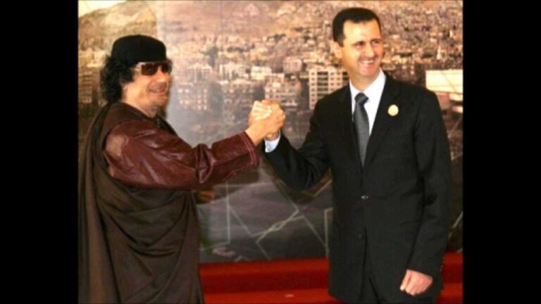 بشار الأسد وصديقه الحميم القذافي watan.com