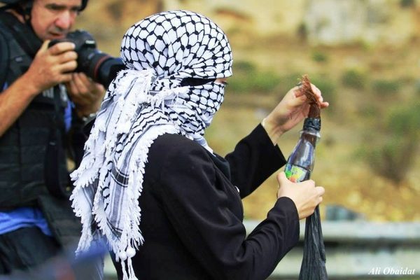فتاة فلسطينية أرشيف watan.com