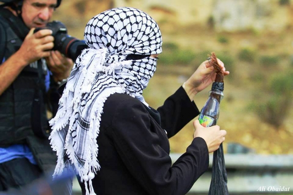 فتاة فلسطينية أرشيف