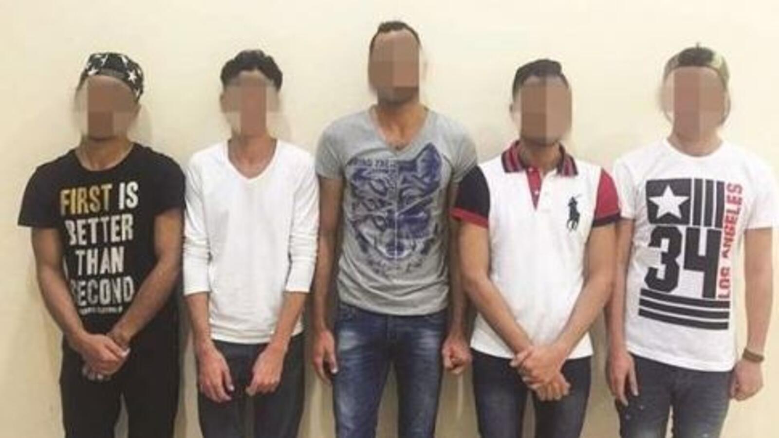 شاهد ضبط أكبر شبكة شواذ في الكويت مارسوا الشذوذ في محل مساج ونشروا 