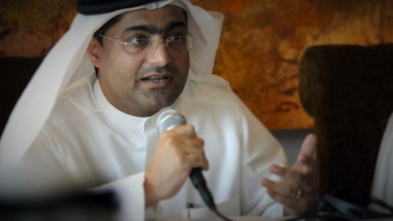 الناشط الحقوقي أحمد منصور يواجه الموت في معتقلات بن زايد watan.com
