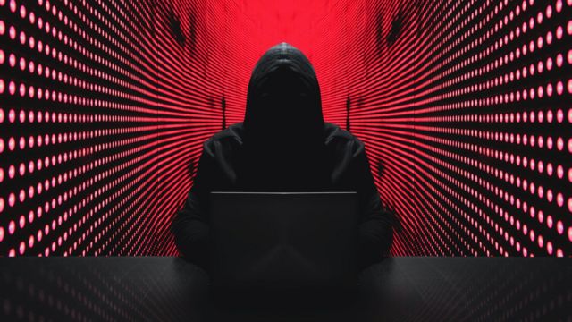 حسابات وهمية كشفت عنها سلطنة عمان watan.com