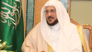 وزير المؤخرات يفصل دزينة كم الشيوخ لأنهم لم يحذروا من خطر الإخوان watan.com