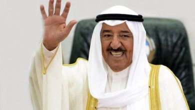 طفل كويتي يهز مواقع التواصل الإجتماعي بما فعله مع امير الكويت الراحل watan.com