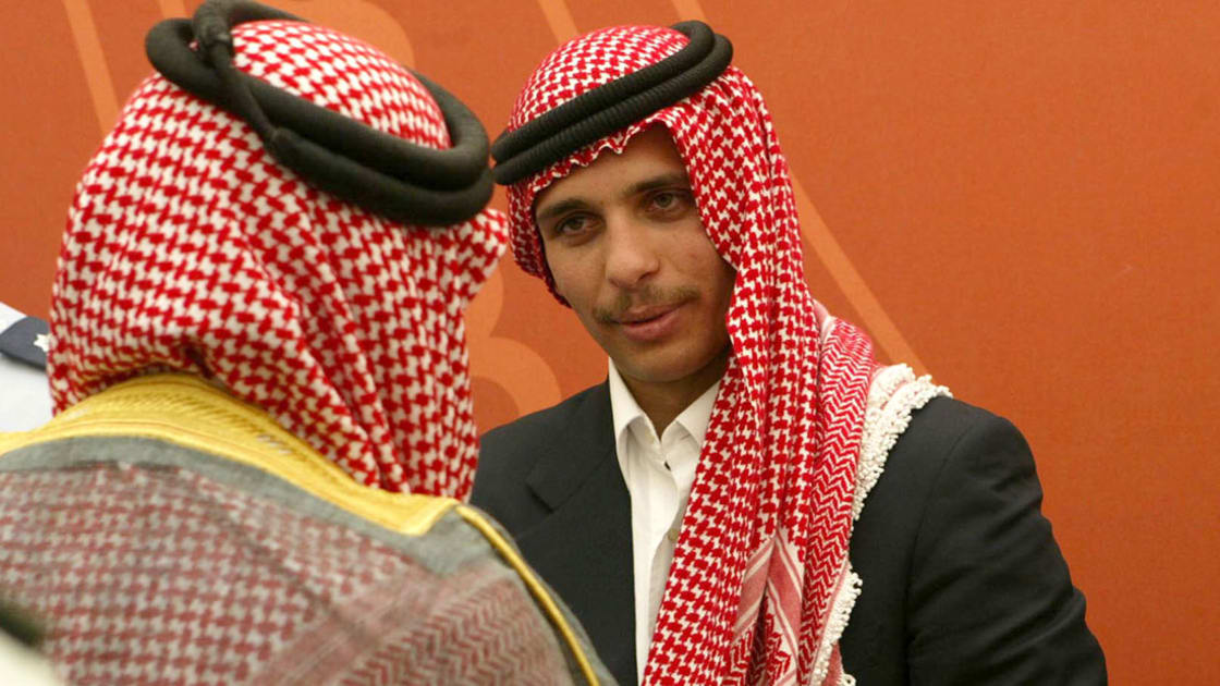 الأمير حمزة والملك الأردني وتفاصيل جديدة watan.com