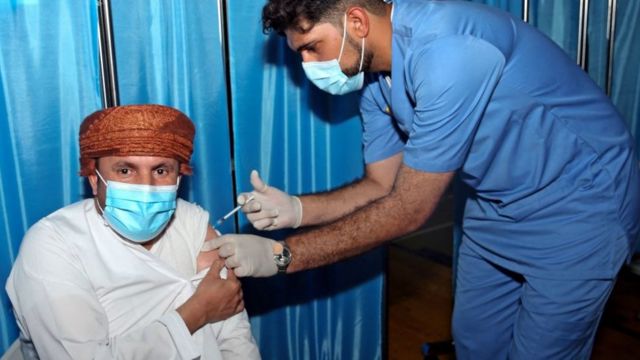 سلطنة عمان: تلقيح أكثر من نصف مليون مواطن ومقيم watan.com