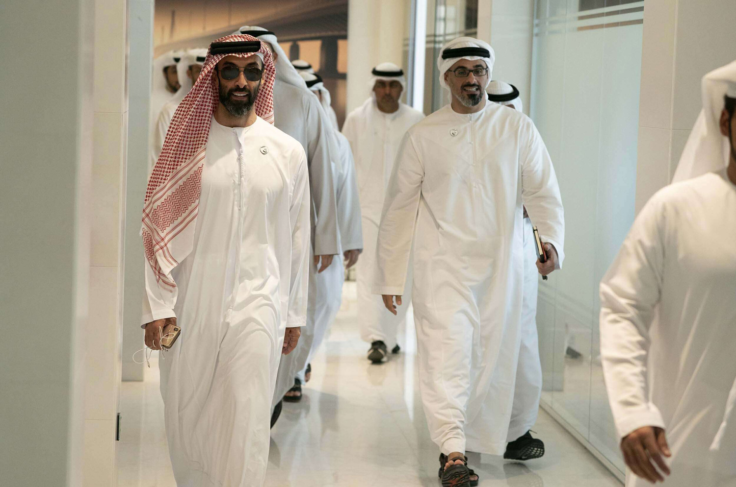 صراع الأشقاء في أبوظبي watan.com