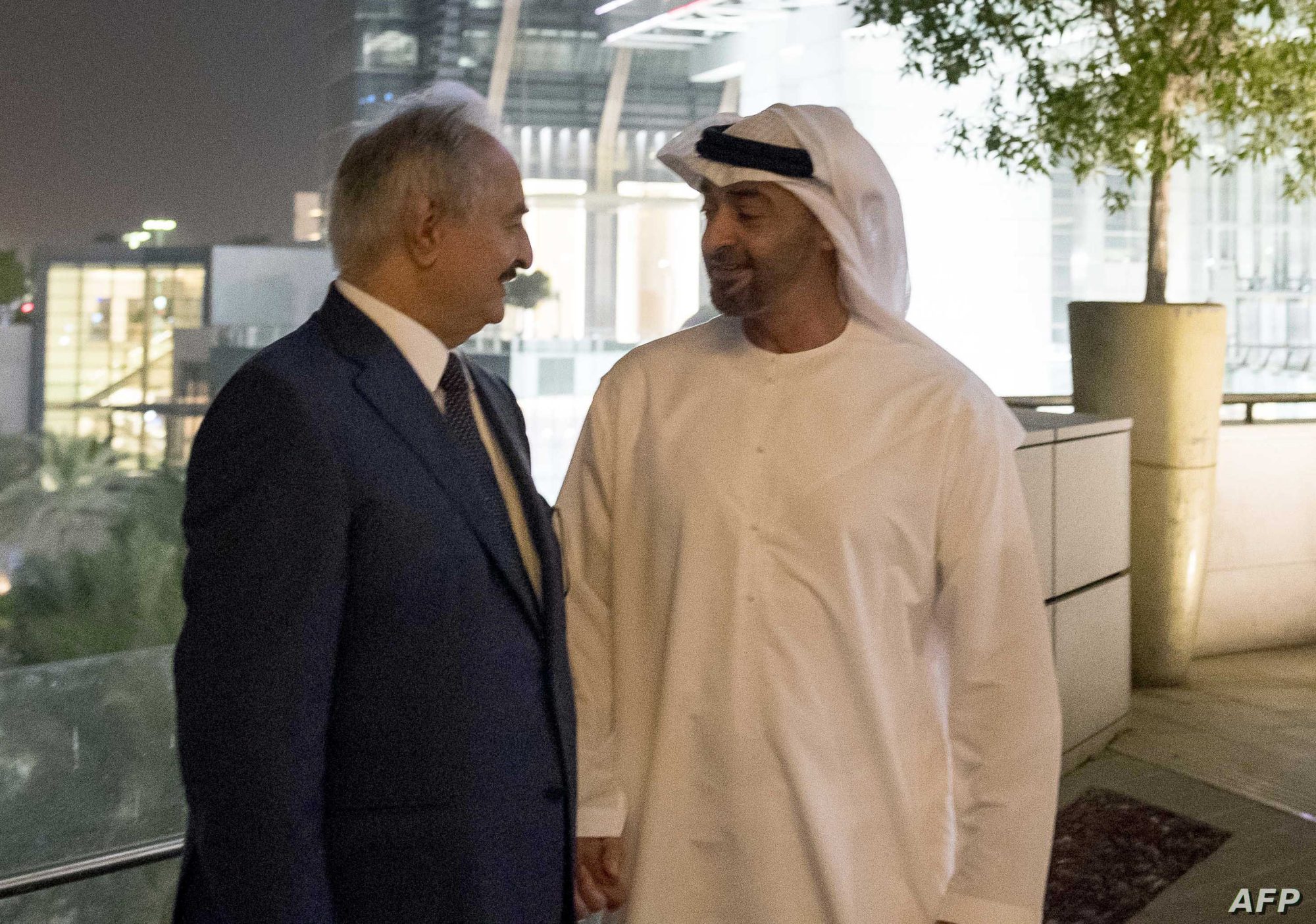ماذا تريد الإمارات من ليبيا بعد تدميرها؟ ماذا تريد الإمارات من ليبيا بعد تدميرها؟