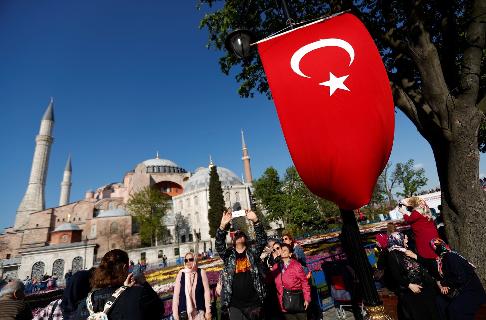 watan.com تطبيق ”ركوة“ في تركيا يحل مشاكل السائحين والمقيمين